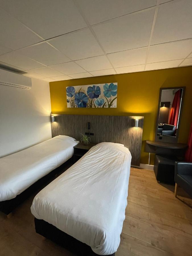City Hotel Tilburg 3*